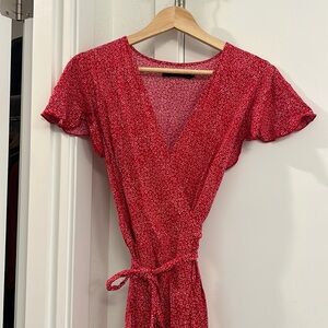 ZESICA - RED FLORAL DRESS - FLOWY - TIES FRONT/BACK - S